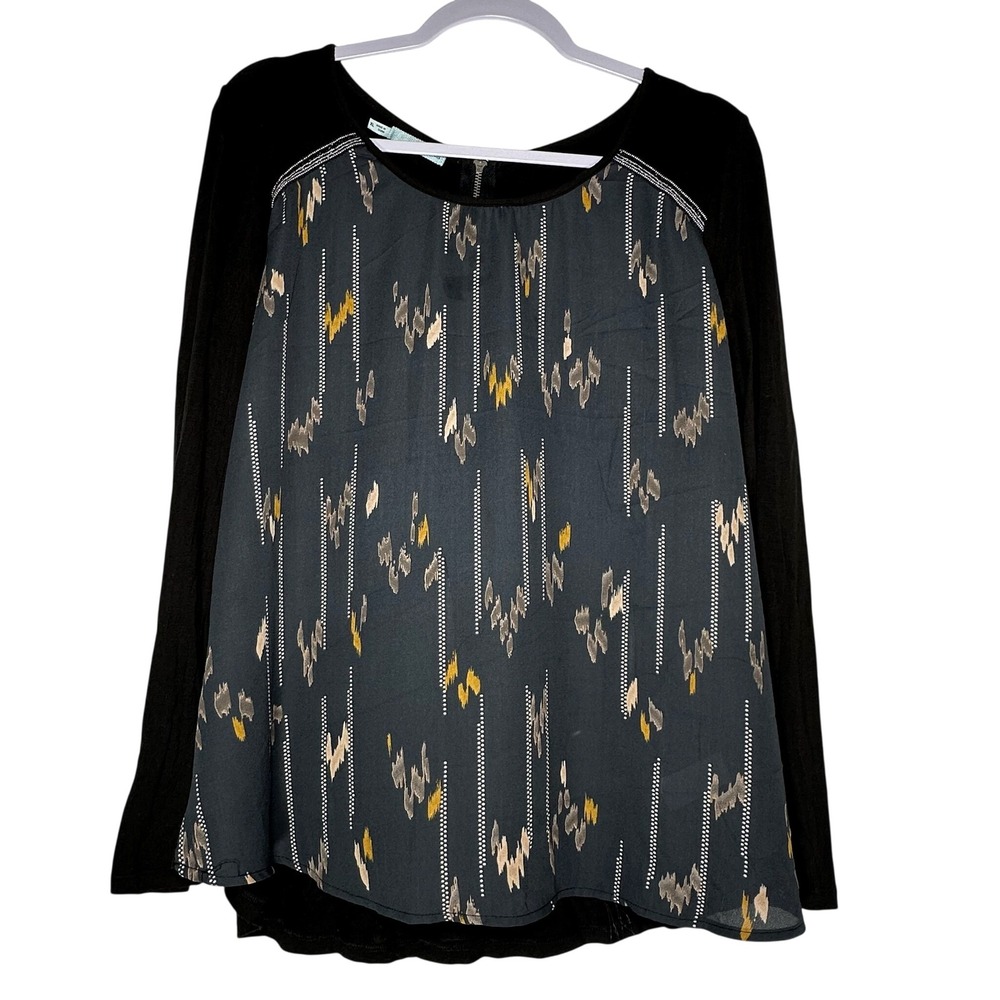 Maurices‎ Mixed Media Long Sleeve Top XL Black Grey Ikat Beaded Zipper Back 8655
